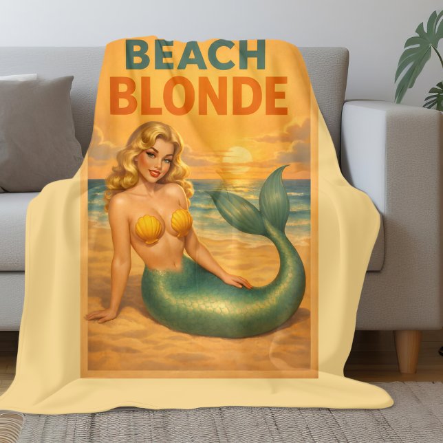 Couverture Polaire Beach Blonde Pin-Up Mermaid | Yellow Retro Coastal (Créateur téléchargé)