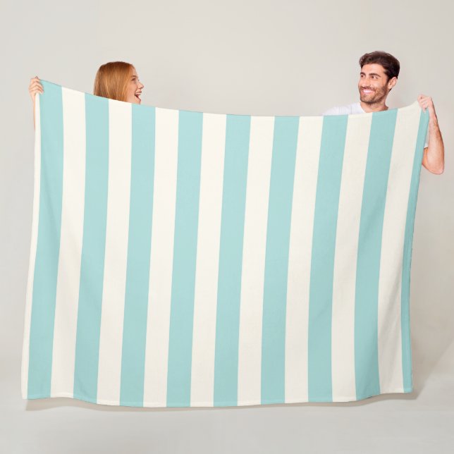Couverture Polaire Beach House Blanket Aqua et ivoire (En situation)
