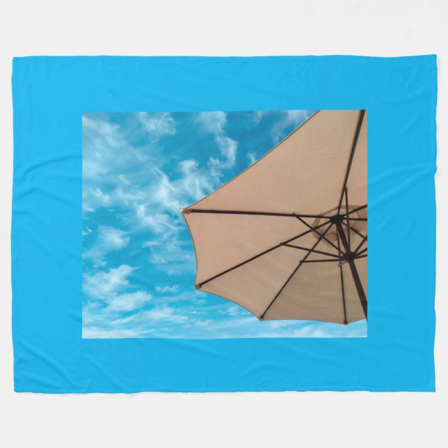 Couverture Polaire Beach party blues soleil océan parapluie pop coule (Devant (Horizontal))
