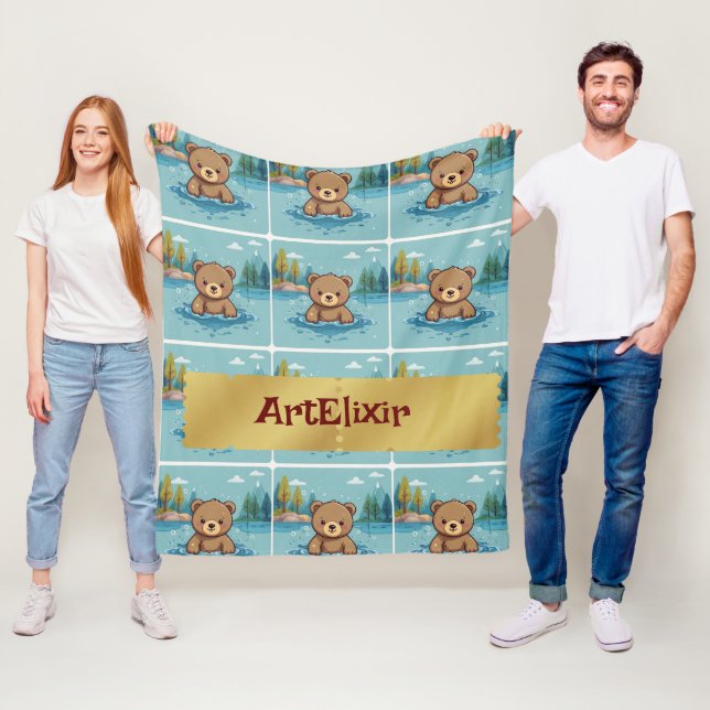 Couverture Polaire Bébé ours nager dans un étang imprimer (En situation)