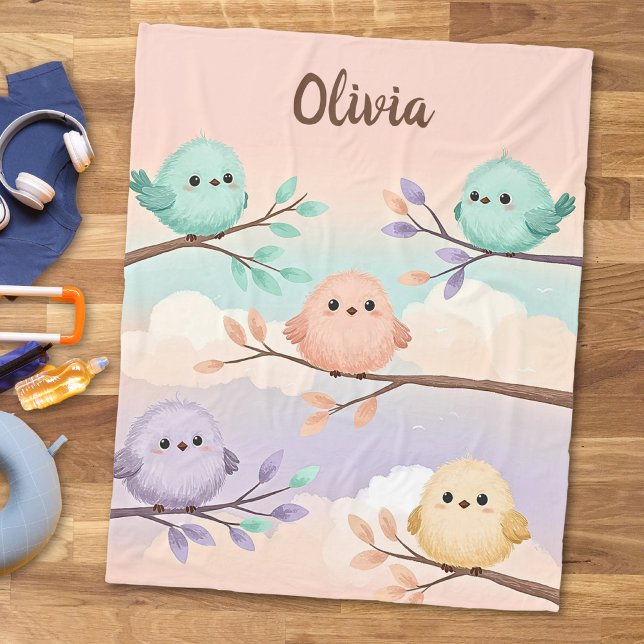 Couverture Polaire Bébés oiseaux dodus et mignons sur des branches (Créateur téléchargé)