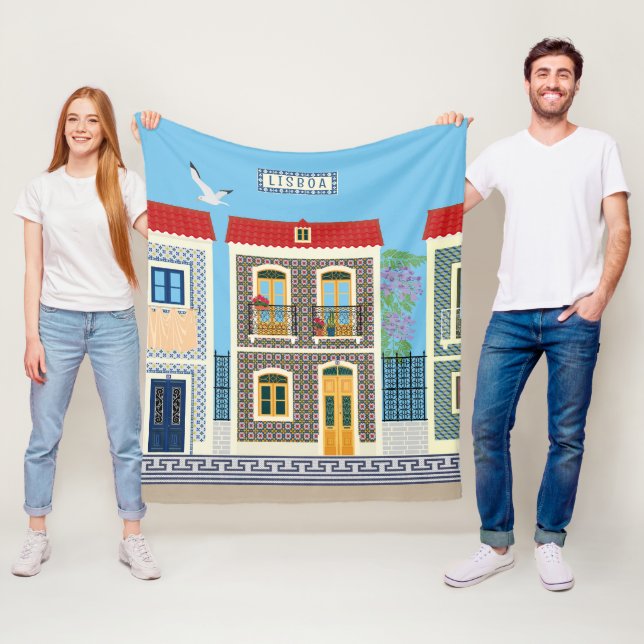 Couverture Polaire Belles maisons portugaises avec tuiles ou azulejos (En situation)