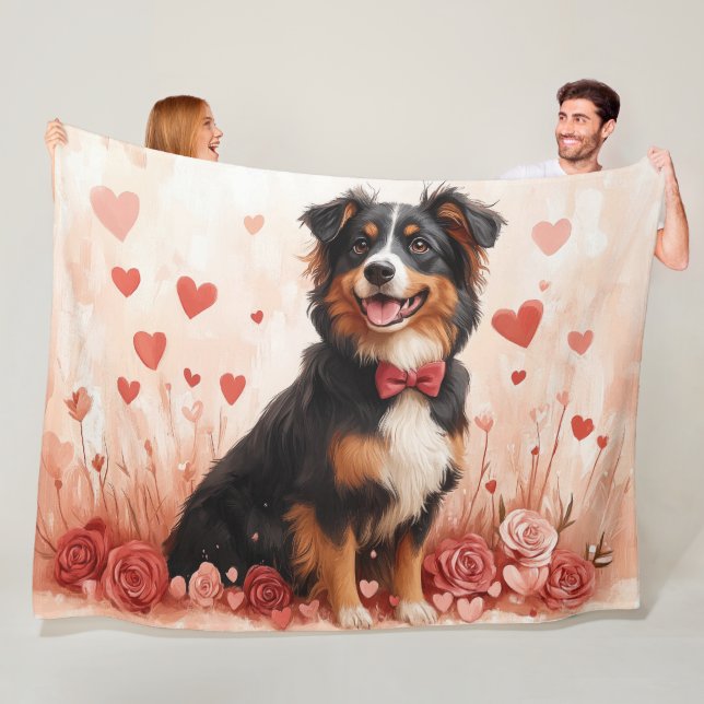 Couverture Polaire Berger australien avec Rose - Saint Valentin (En situation)
