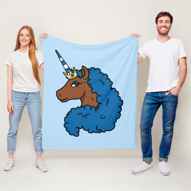 Couverture Polaire Bleu Afro Unicorn (En situation)