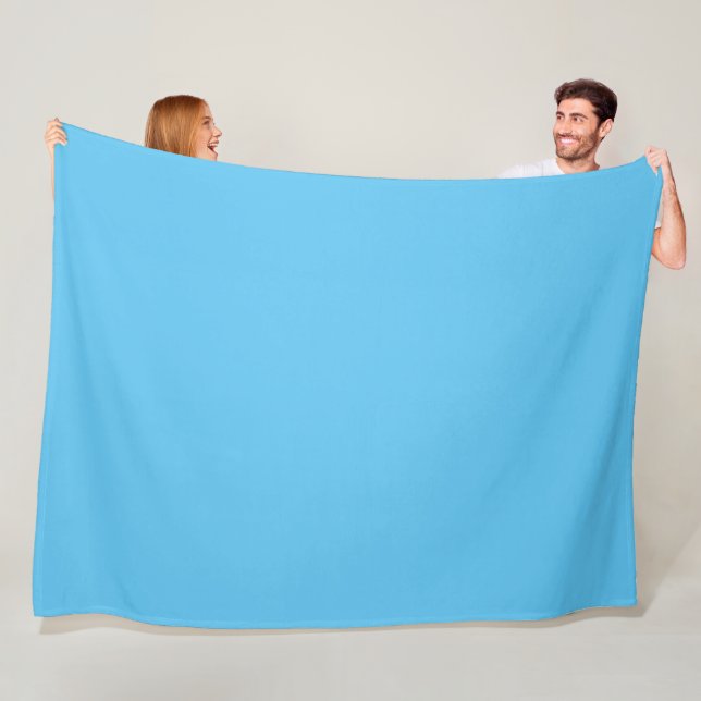 COUVERTURE POLAIRE BLEU CLAIR CLASSIQUE (En situation)