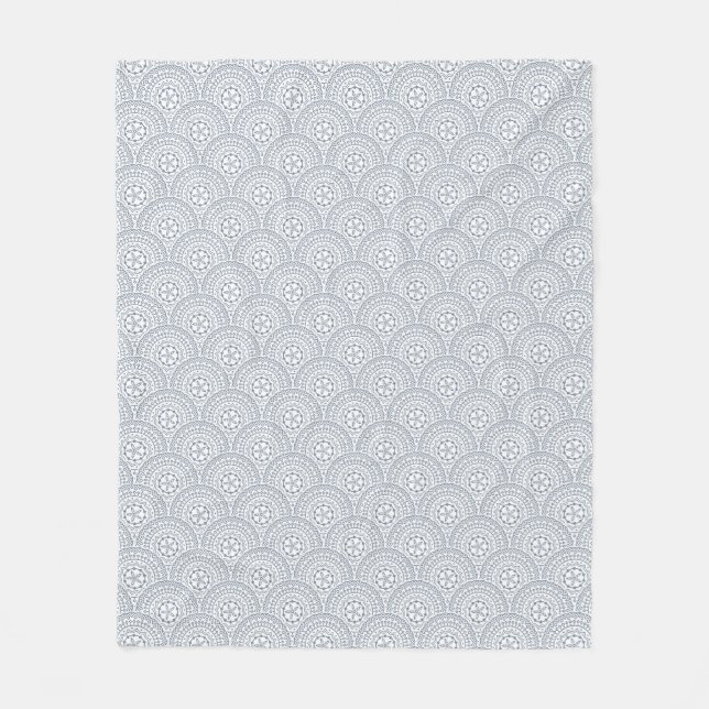 Couverture Polaire Bleu mandala vagues motif sur fond blanc (Devant)