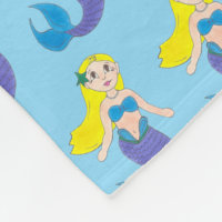 Blonde nage Sirène fille pourpre Queue Océan Mer
