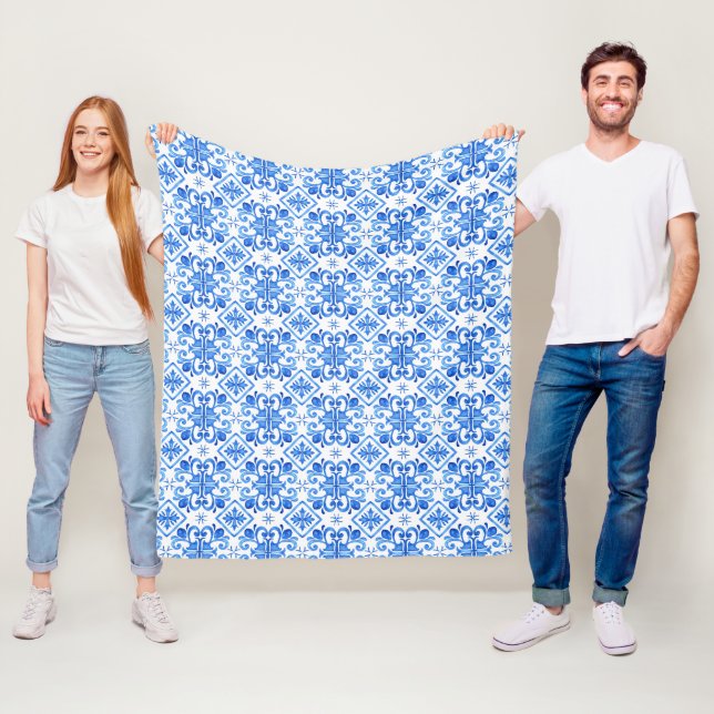 Couverture Polaire Blue French Toile Pattern (En situation)