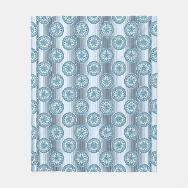 Couverture Polaire Blue mandala pattern on striped background (Devant)
