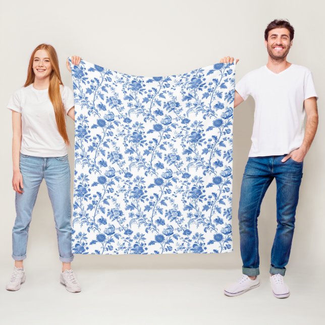 Couverture Polaire Blue White Vintage Toile Floral (En situation)