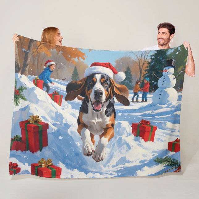 Couverture Polaire Bluetick Coonhound courant dans la neige avec Noël (En situation)