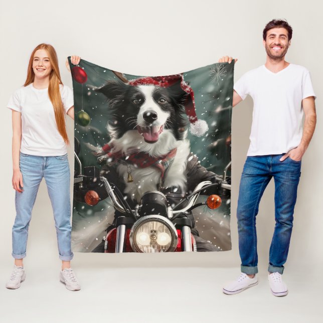 Couverture Polaire Border Collie à moto Noël  (En situation)