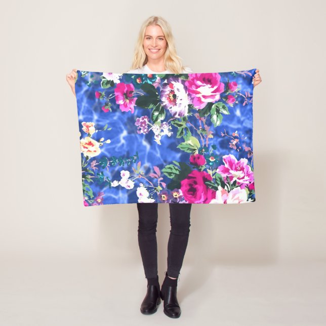 Couverture Polaire Bouquets avec roses (En situation)