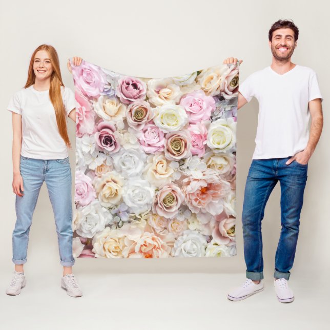 Couverture Polaire Bouquets de Roses 1 (En situation)