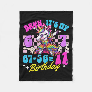 Couverture Polaire Bruh 67-56=11 fille de 11 ans pour son anniversair