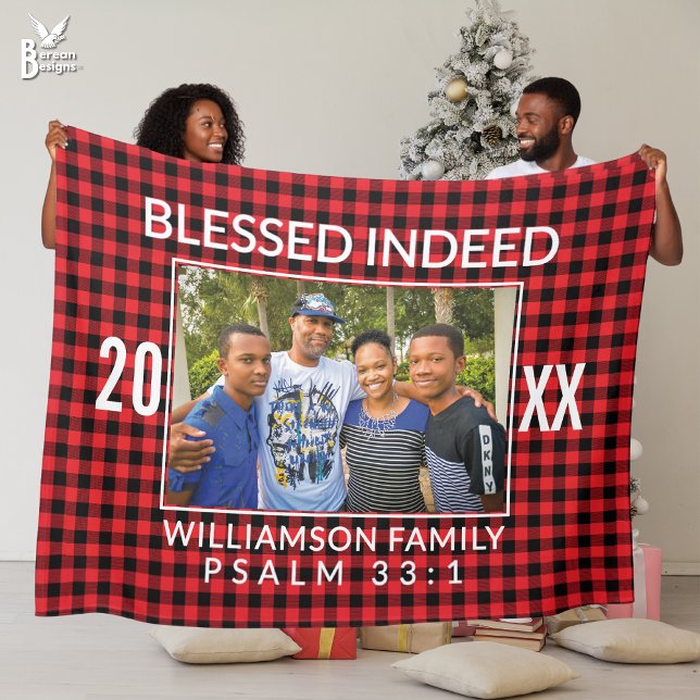 Couverture Polaire Buffalo Plaid Famille chrétienne Noël (Cozy buffalo plaid CHRISTMAS FAMILY PHOTO BLANKET w/ customizable photo and text. Ideal family gift)