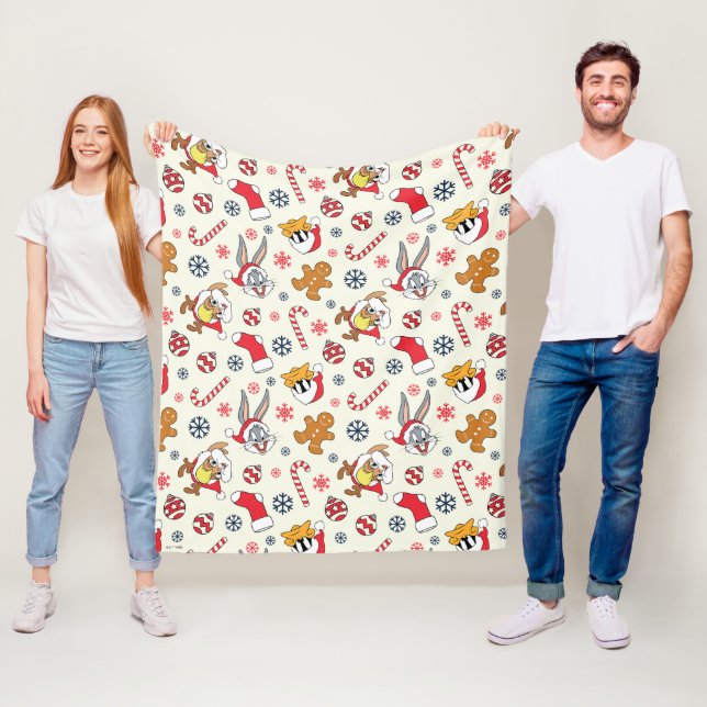 Couverture Polaire BUGS BUNNY™, DAFFY DUCK™ & Lola Motif de Noël (En situation)