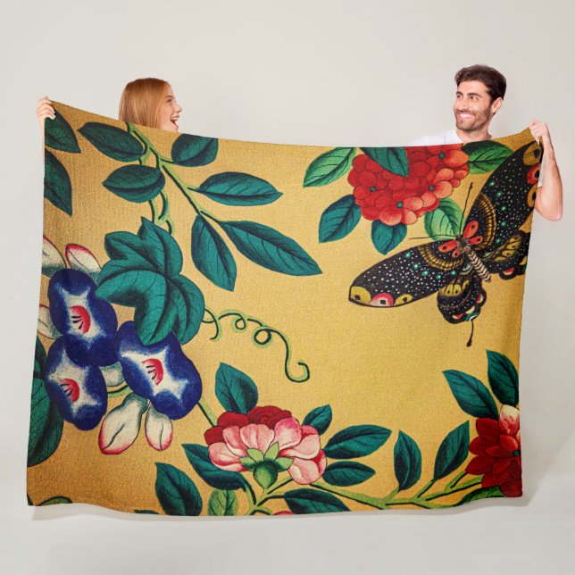 Couverture Polaire Butterfly with a bush woven polar blanket (En situation)