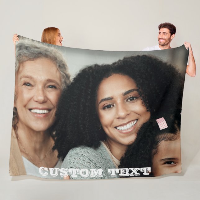 COUVERTURE POLAIRE CADEAU EN COULEUR POUR MAMAN (En situation)