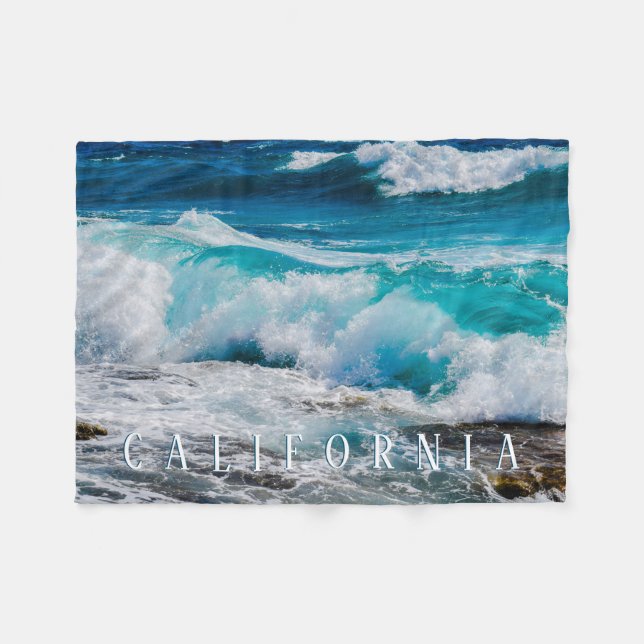 Couverture Polaire California Beach, Vagues Turquoises, Texte Blanc (Devant (Horizontal))