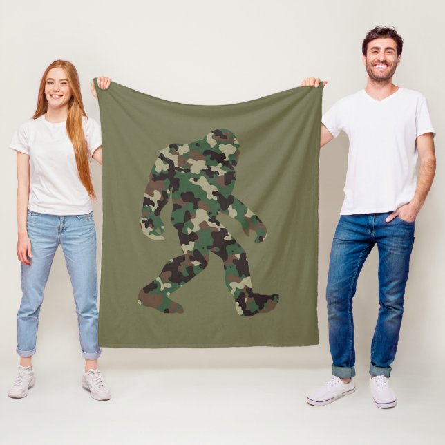 Couverture Polaire Camo Bigfoot Sasquatch (En situation)