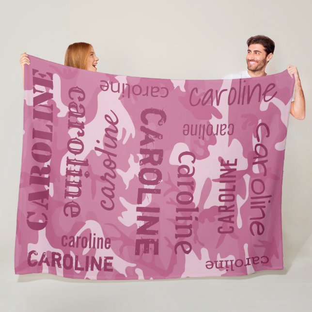 Couverture Polaire Camo Personnalisé Rose (En situation)