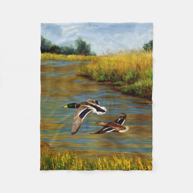 Couverture Polaire Canards colverts survolant l'eau (Devant)