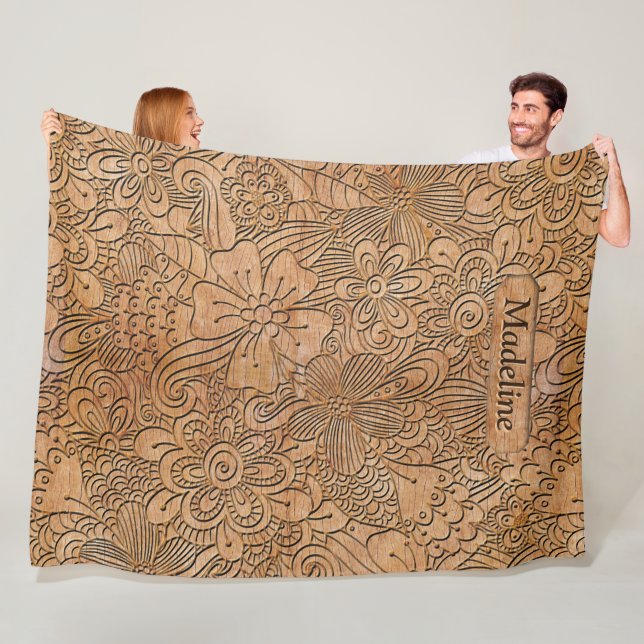 Couverture Polaire Carvages en bois Motif Floral Personnalisé Lrg (En situation)