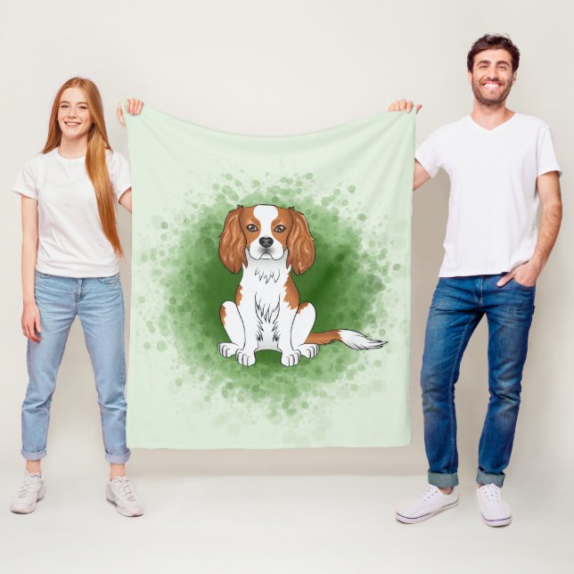 Couverture Polaire Cavalier King Charles Spaniel Blenheim sur fond ve (En situation)