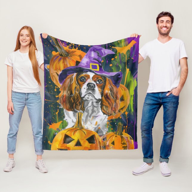 Couverture Polaire Cavalier King Chien Halloween Sorcière Et Citrouil (En situation)