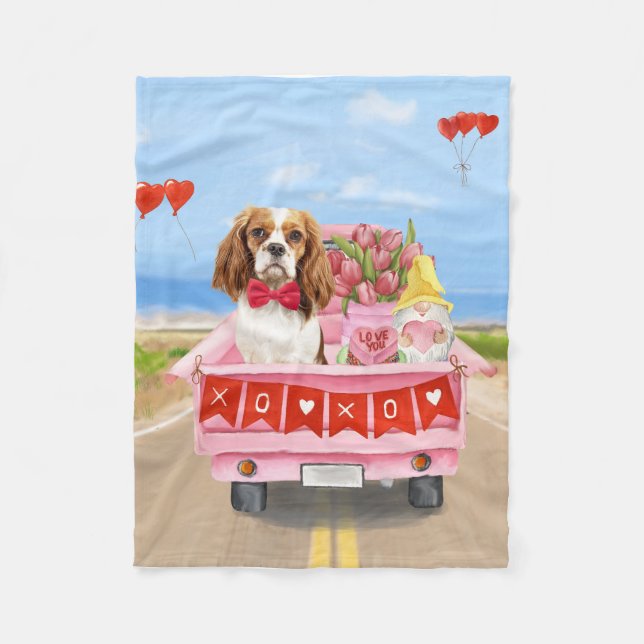 Couverture Polaire Cavalier King Chien Saint-Valentin Camion Cœurs (Devant)