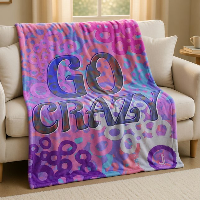 Couverture Polaire Cercle chevauchant de couleur vive (Cute and fun saying with custom initial in the bottom corner. This makes a nice gift for any teen.)