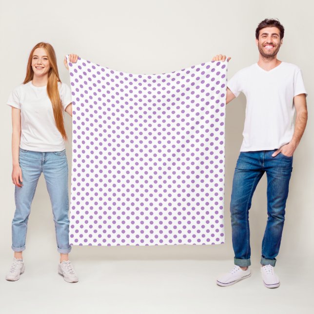 Couverture Polaire Cercles Pois violet de chardon (En situation)