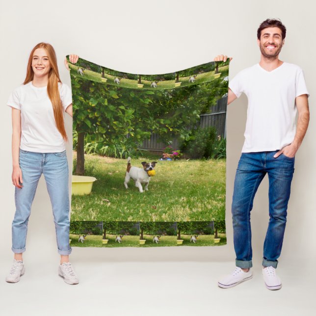 Couverture Polaire Charlie The Fox Terrier Jouer Temps, Fleece Blanke (En situation)