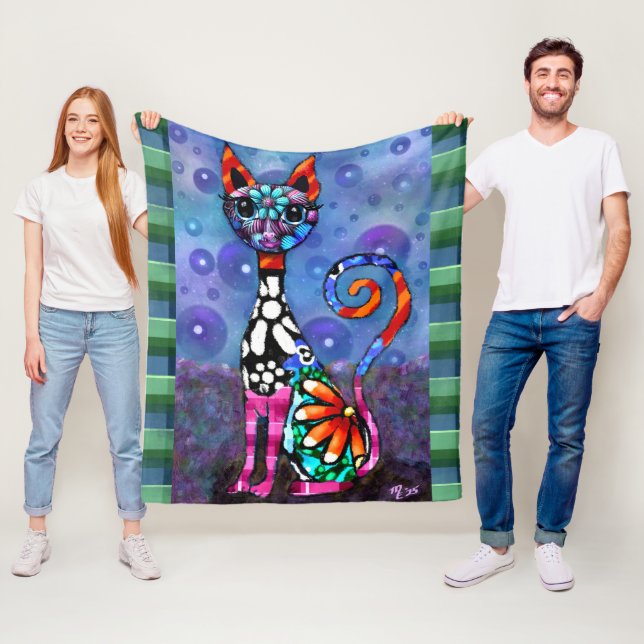 Couverture Polaire Chat Abstrait Féminin aux Grands Yeux et Funky (En situation)