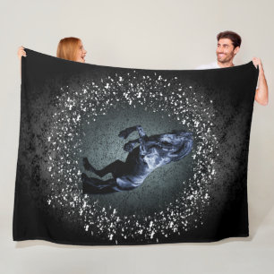 Couverture Polaire Cheval friésien, étalon noir, neige, gris