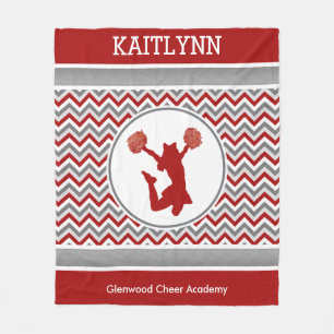 Couverture Polaire Chevron décoré d'un monogramme rouge barre Pom o