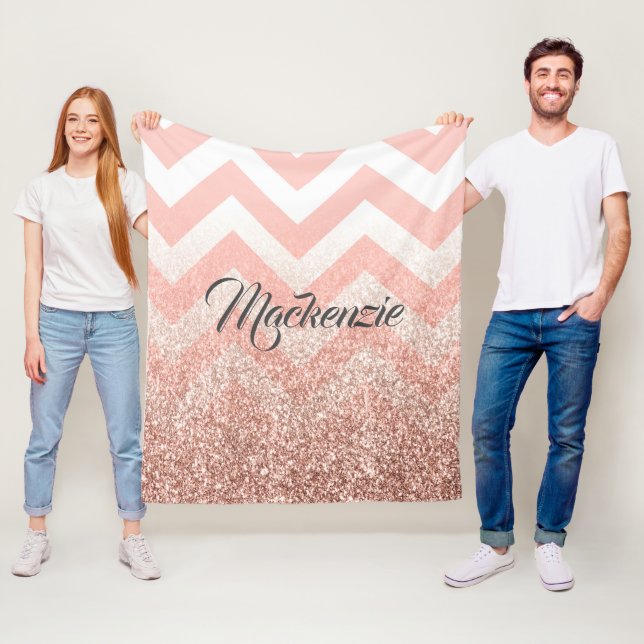 Couverture Polaire Chevrons roses et Parties scintillant (En situation)