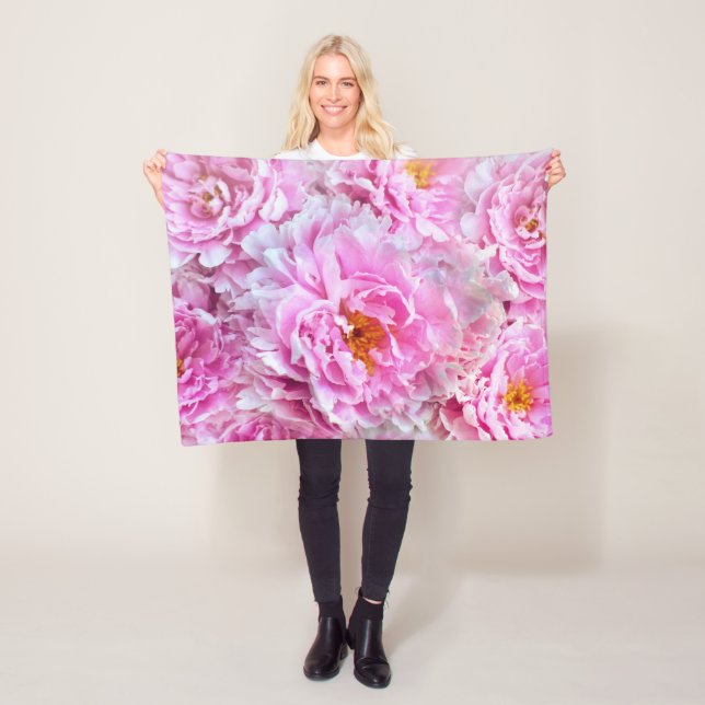 Couverture Polaire Chic Chic Pink Pastel Peonies roses (En situation)