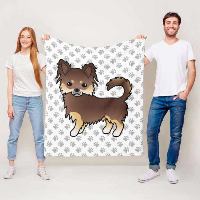Couverture Polaire Chien Chihuahua à robe longue chocolat et fauve &  (En situation)