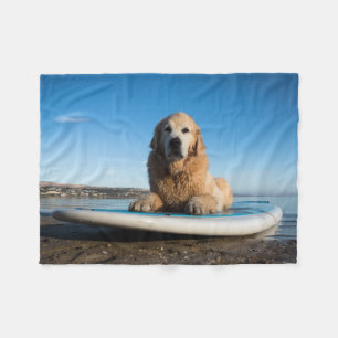 Couverture Polaire Chien de golden retriever s'étendant sur un