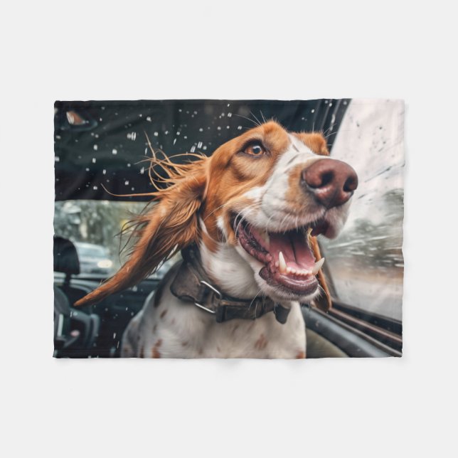 Couverture Polaire Chien excité sur Rainy Car Ride Art (Devant (Horizontal))