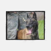 Chien Malinois Belge Souriant
