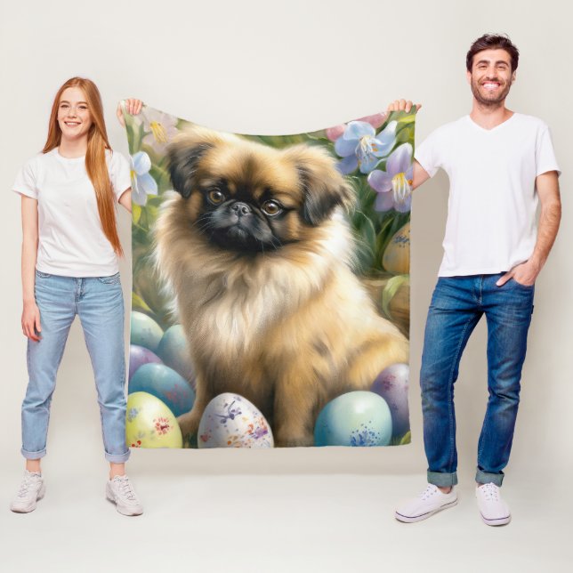 Couverture Polaire Chien Pékinois avec Vacances d'Œufs de Pâques  (En situation)
