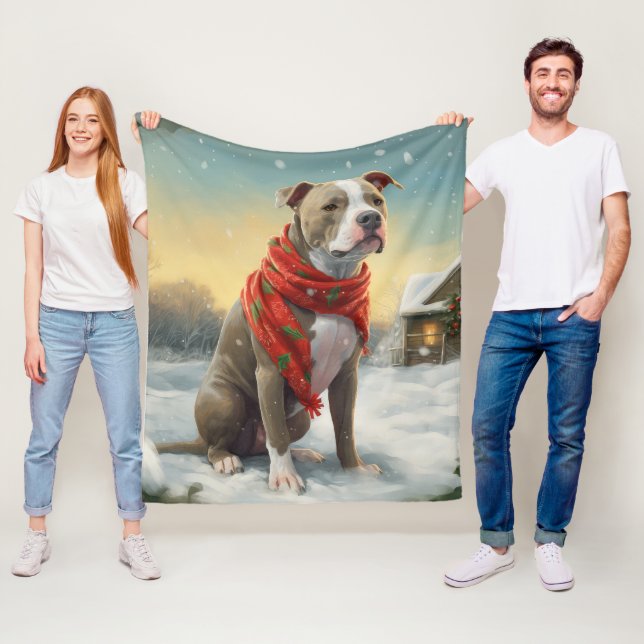 Couverture Polaire Chien Pitbull dans la neige de Noël (En situation)