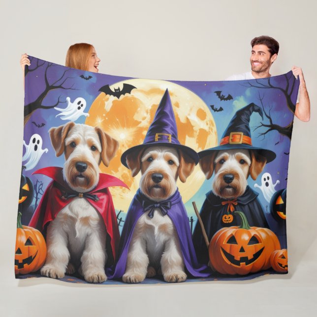 Couverture Polaire Chiens Airedale Terrier Citrouille Halloween Funny (En situation)