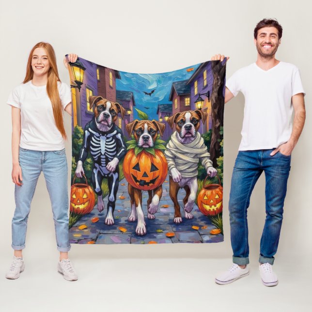 Couverture Polaire Chiens Boxers demandant des friandises pour Hallow (En situation)