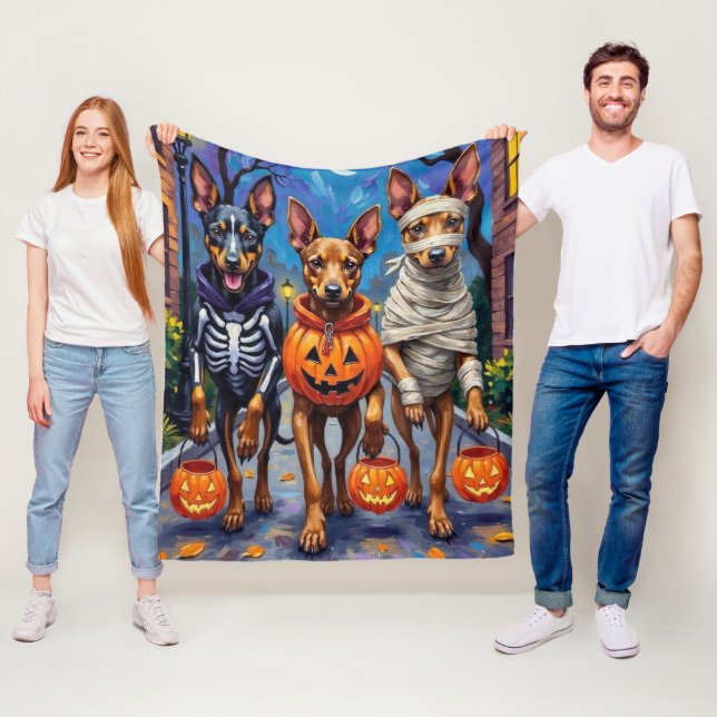 Couverture Polaire Chiens Malinois belges Trick-or-Treating Halloween (En situation)