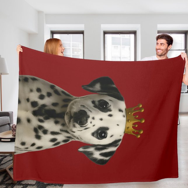 Couverture Polaire Chiot dalmate en Couronne or mignonne (Dalmatian Puppy in Gold Crown Cute Fleece Blanket
by Ricaso. Dally pup on red throw blanket.)