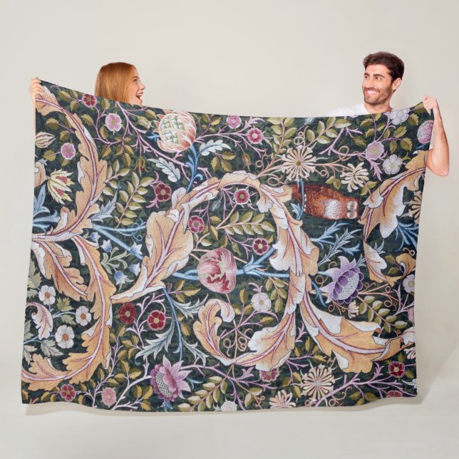 Couverture Polaire Chouette et fleurs, William Morris (En situation)